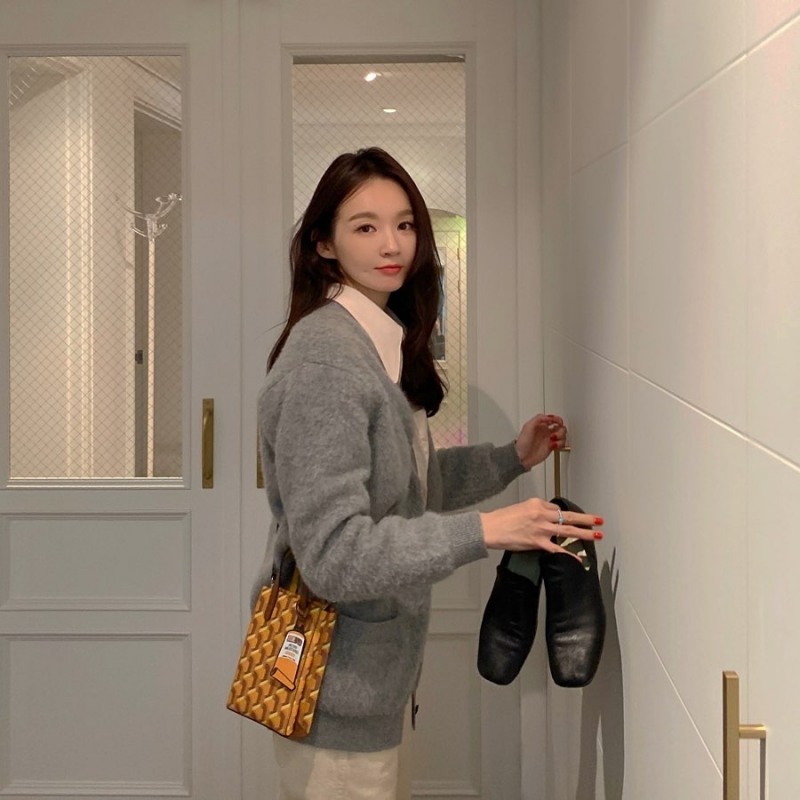 로사케이 ‘카바스 모노그램 토트백’ 완판