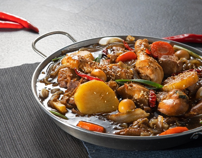 오색만찬 프랜차이즈 라인업 확장…수비드공법 ‘오봉찜닭’ 선봬