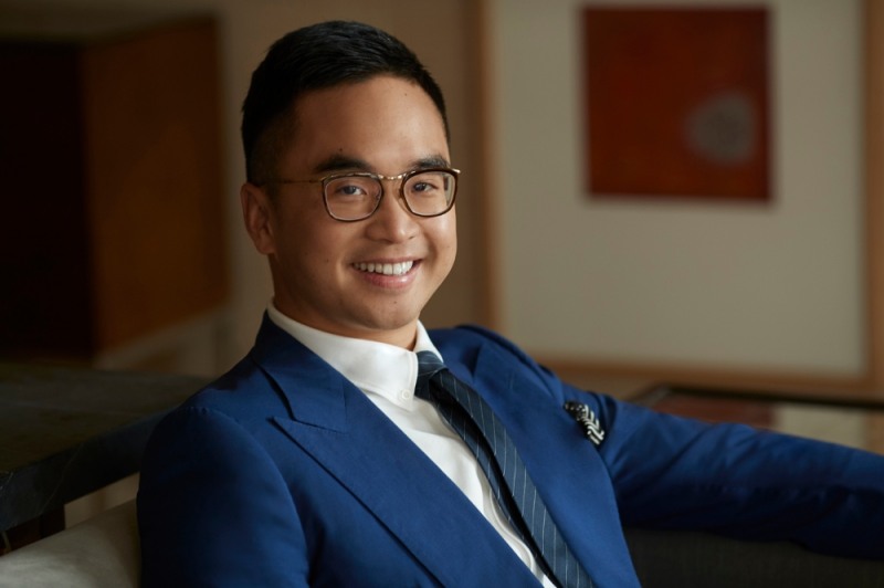 홍콩 재계 거물 에이드리언 청(鄭志剛), 한국에 마스크 1백만개 기부