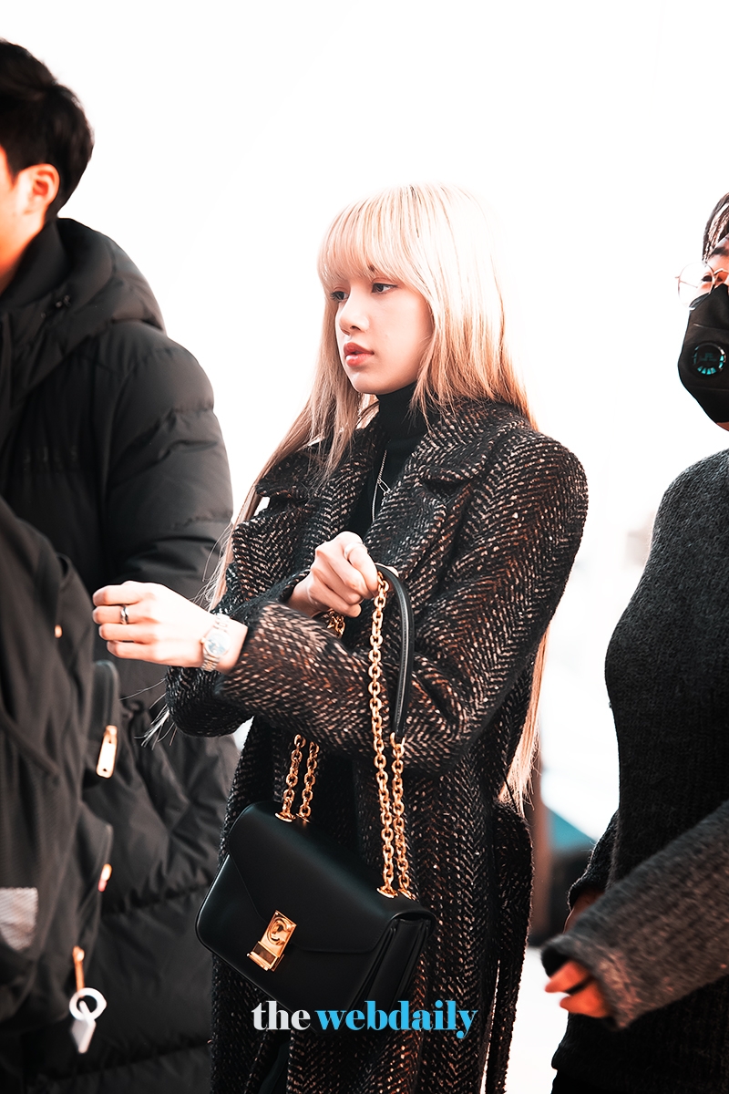 블랙핑크 리사 인천국제공항 출국 현장
