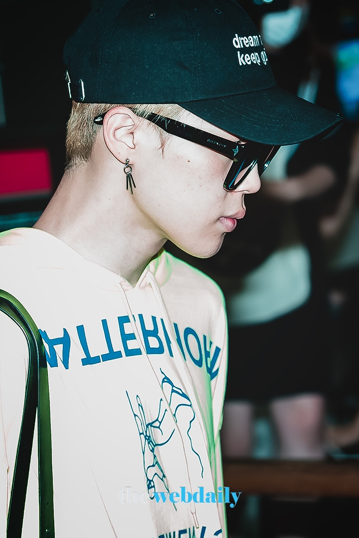 방탄소년단 지민, 인천국제공항 입국 현장