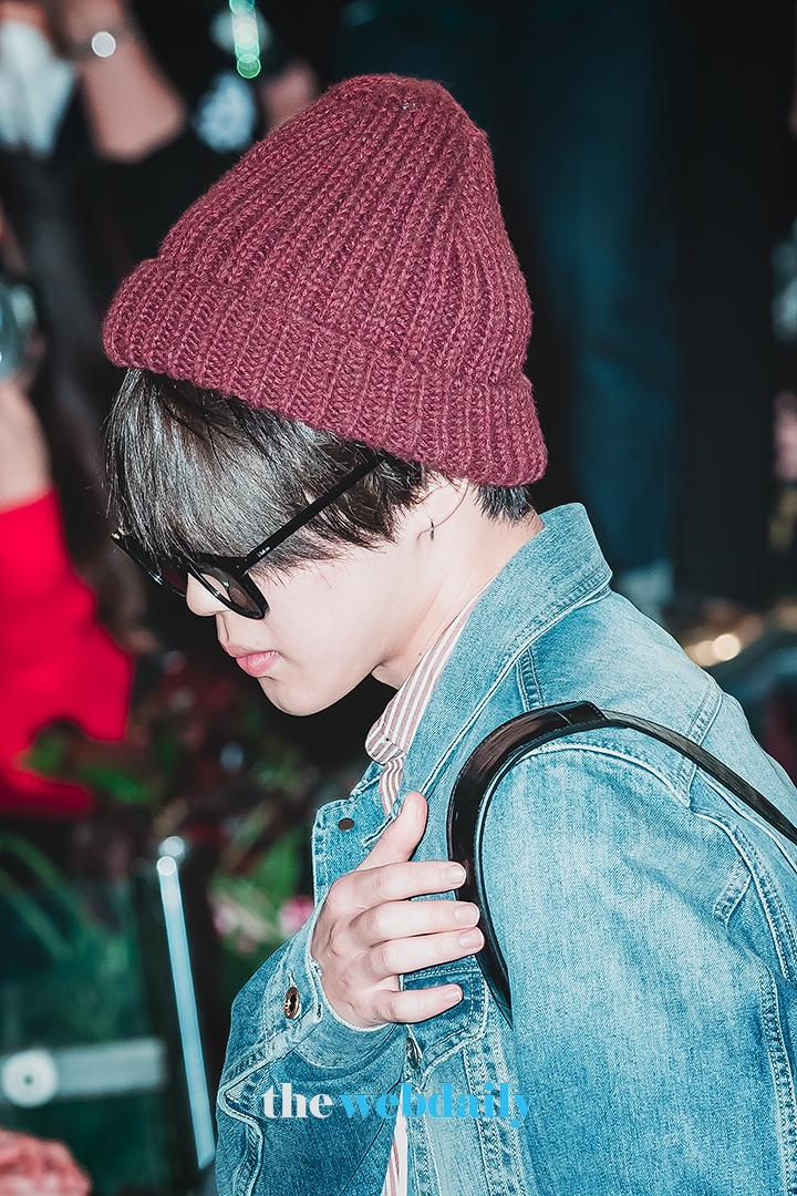 방탄소년단 지민, 김포국제공항 출국 현장