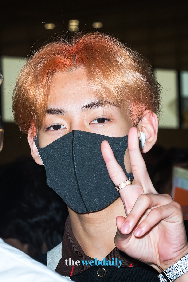 갓세븐 뱀뱀, 김포국제공항 출국 현장