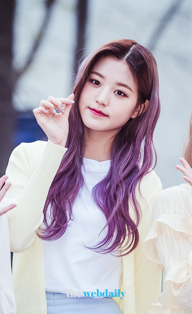 아이즈원 장원영, 뮤직뱅크 출근길