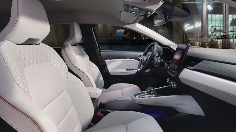 르노 캡처(Renault CAPTUR) 에디션 파리 트림 인테리어