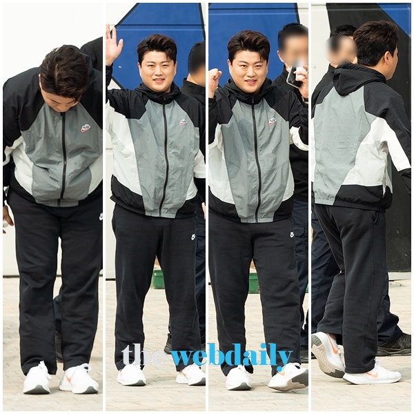 김호중, 사랑의 콜센타’ 녹화 출근길 현장