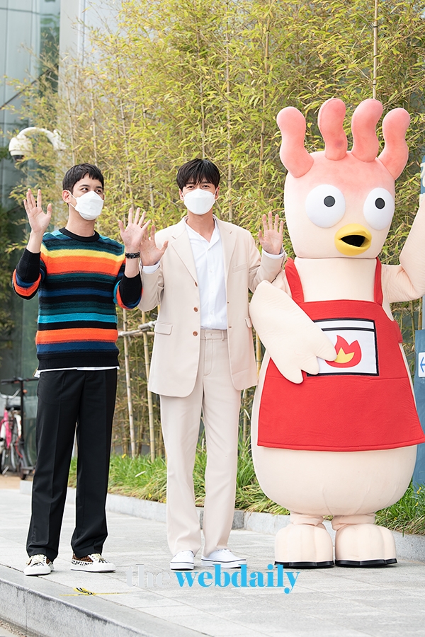 박기웅-박해진, MBC 수목드라마 ‘꼰대인턴’ 제작발표회 출근길 현장