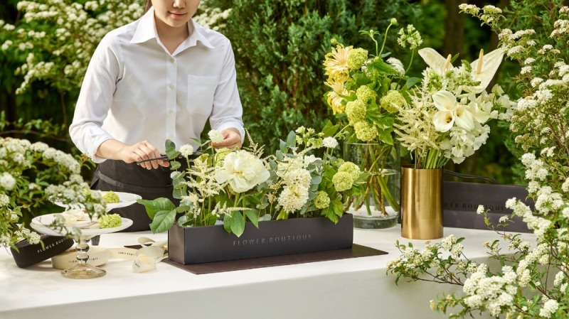 서울신라호텔, 한옥 정원 속 플라워 클래스 진행