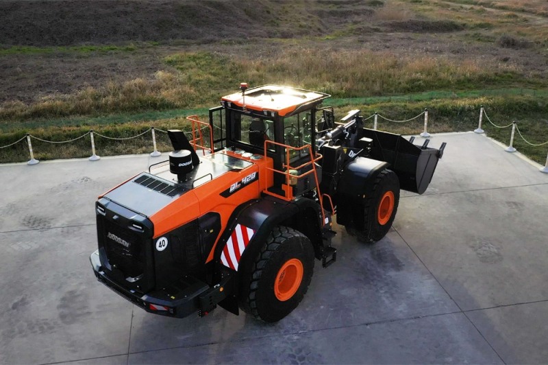 두산인프라코어, 차세대 휠로더 ‘DL-7’ 시리즈 출시