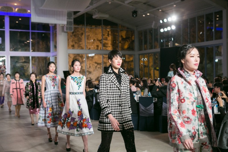 설영희 패션쇼 이미지. (사진=포도컴)