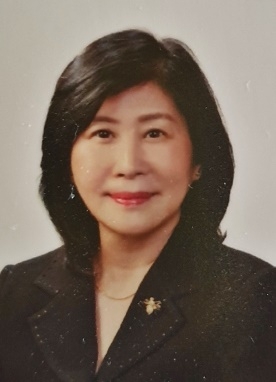 5월 29일 유원대학교 아산캠퍼스에서 열린 '2020 한국법무보호복지학회 춘계학술대회'서 최우수 논문상을 수상한 양혜경 교수.(사진제공=한국법무보호복지학회)