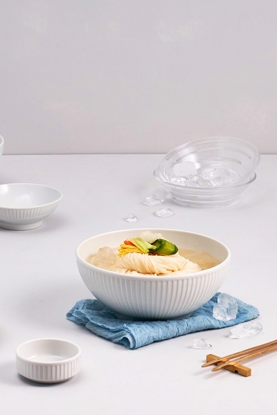 200년 역사의 프랑스 도자기 명가 '필리빗' 여름 맞이 면기 기획전 진행