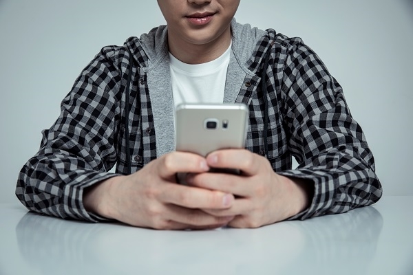 무심코 다운받은 영상, 처벌받을 수 있어