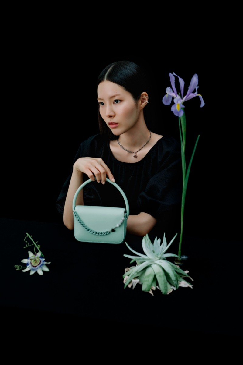 글로벌 잡화 브랜드 '베리사', '림킴 & 릴체리'와 아티스트 콜라보레이션 출시