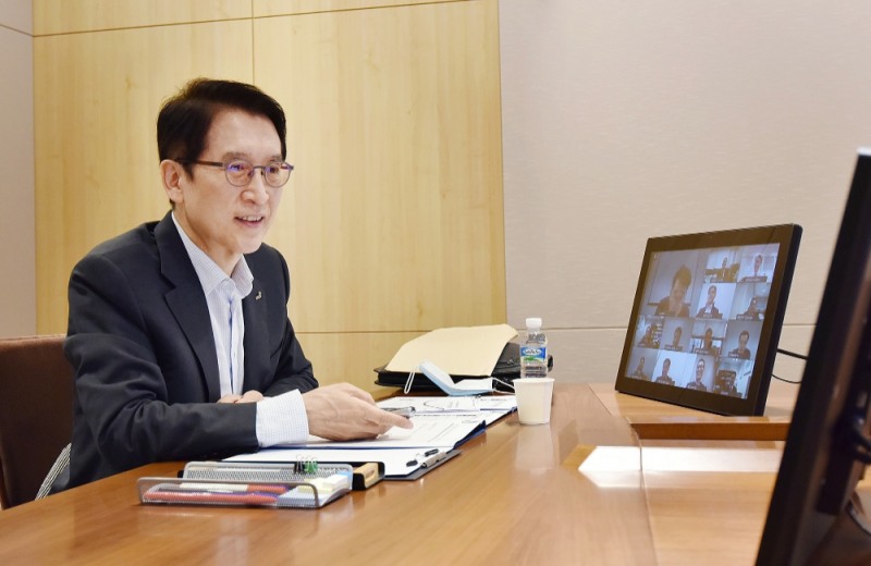 교보생명 신창재 회장, 원격 화상회의 방식 ‘2020 하반기 출발 전략회의’ 열어