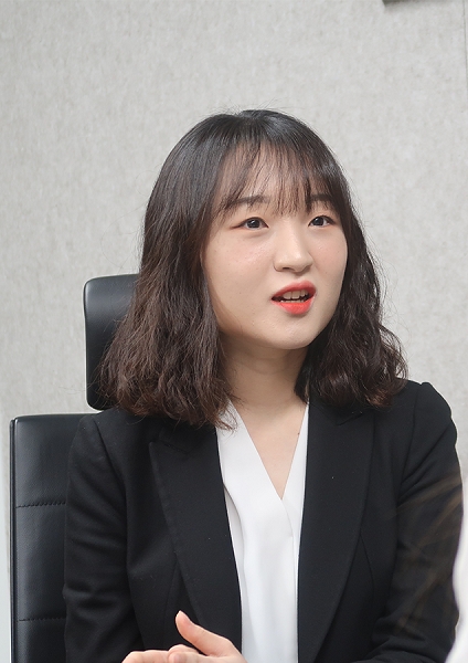 갑자기 받은 이혼소장? 당황하지 말고 이혼변호사와 함께