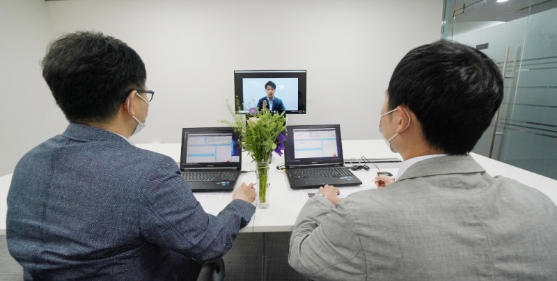 롯데건설이 상반기 채용 면접을 온라인 화상 면접으로 진행하고 있다.(사진=롯데건설)