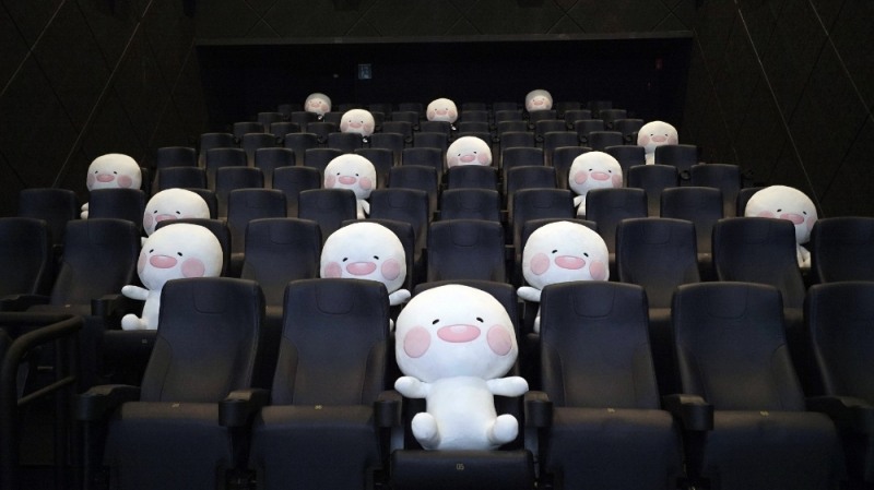 메가박스, 인기 캐릭터 ‘옴팡이’와 함께 좌석 띄어 앉기 캠페인 진행