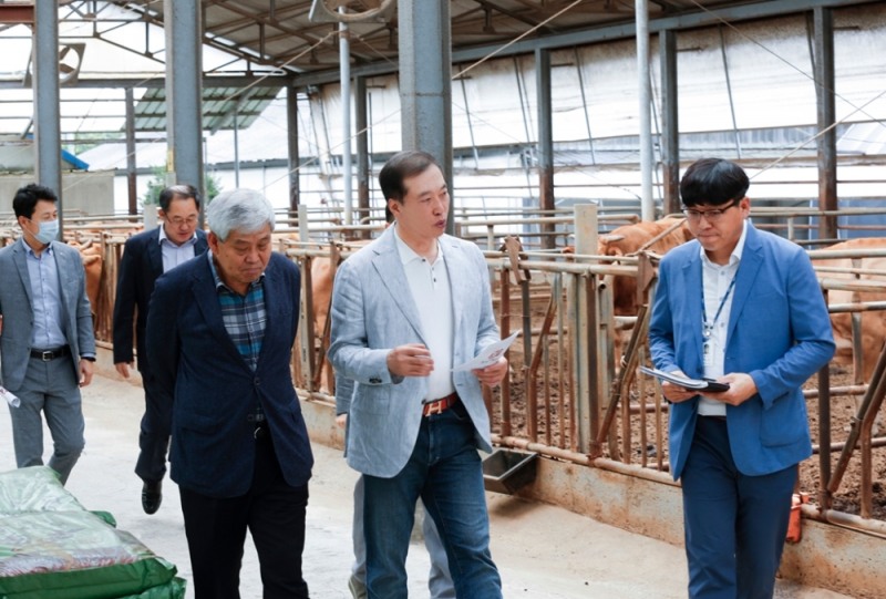 롯데홈쇼핑 이완신 대표, 강원도 횡성축협 방문