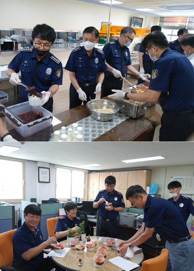 5일 한천용 소장(위사진 왼쪽첫번째)과 간부들이 만든 팥빙수를 먹으며 소통간담회를 갖고 있다.(사진제공=울산구치소)