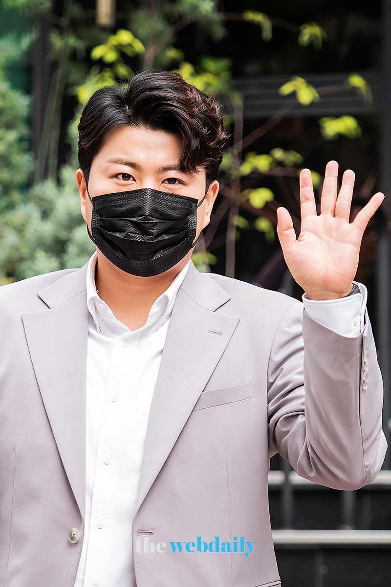 김호중, 정규 앨범 녹음 출근길 현장 (사진:최수영기자)