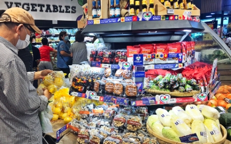 aT "농식품 수출물류비 추가지원 연말까지 확대 운영"