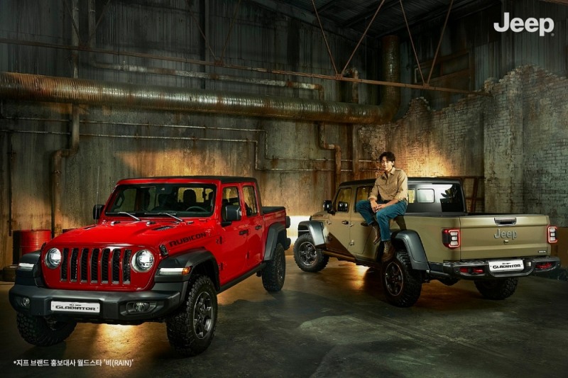 올 뉴 지프 글래디에이터 x 지프 브랜드 홍보대사 비(RAIN).(사진=FCA코리아)