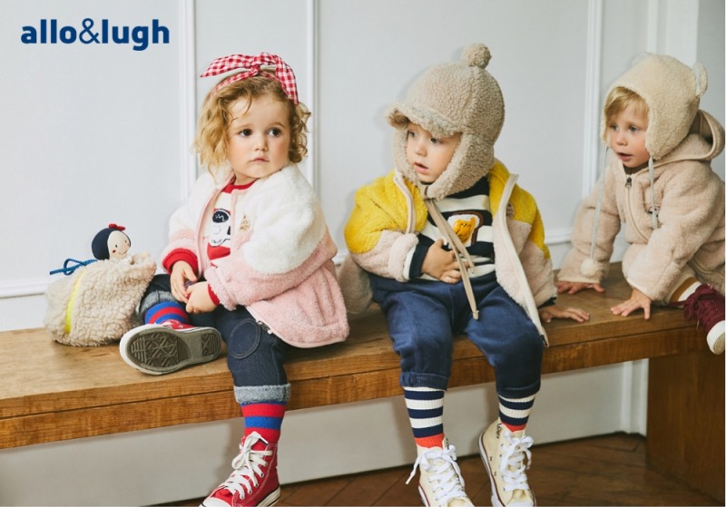 [(왼쪽, 가운데) 알로앤루 ‘포근해 투톤 점퍼’, (오른쪽) 알로앤루 ‘포근하게 감싸주세요 우주복’