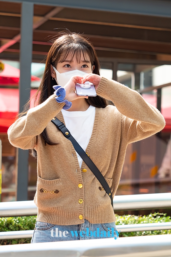 아이유, KBS '유희열의 스케치북' 출근길 현장