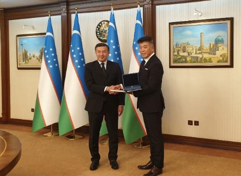 고려대 최재욱 교수, 우즈베키스탄 제1급 보건훈장 수훈