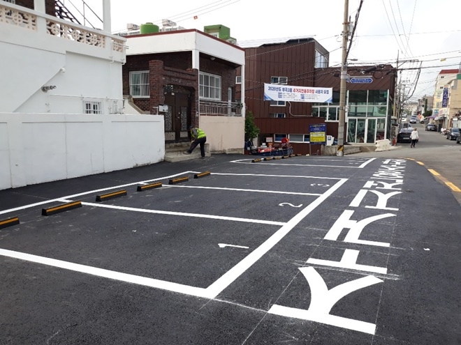 유휴부지 활용해 주거지전용주차장 조성.(사진제공=부산 금정구)