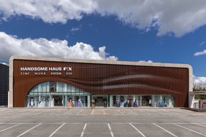 한섬, 프리미엄 아울렛 매장 ‘한섬하우스F/X’ 청주점 오픈