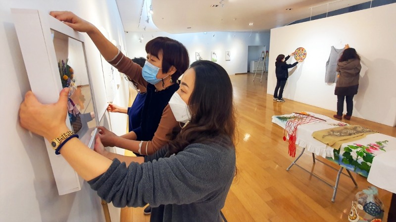 BNK경남은행 ‘2020 라온 미술대전 수상 작품전(展)’ 개최