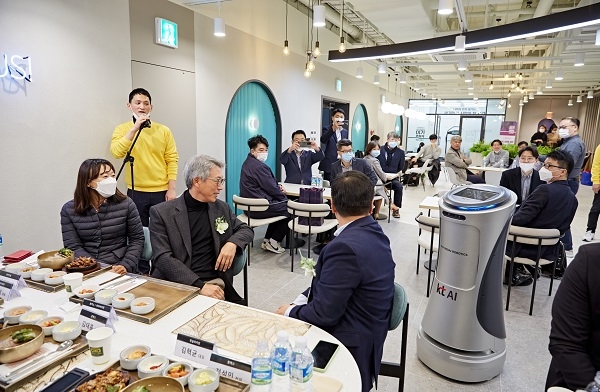 먼슬리키친, 인빌딩 공유주방 ‘먼키 강남점’ 오픈...비대면 시대 배달영업에 도움될 것