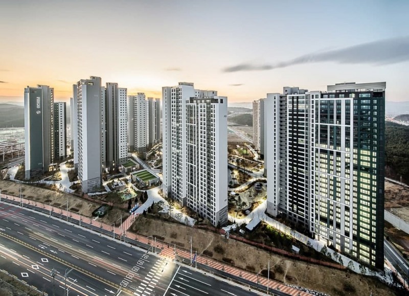 포항 로열파크씨티 장성 푸르지오 외관.