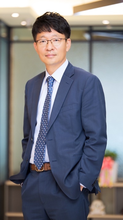 황주환 신임 회장.(사진제공=부산지방변호사회)