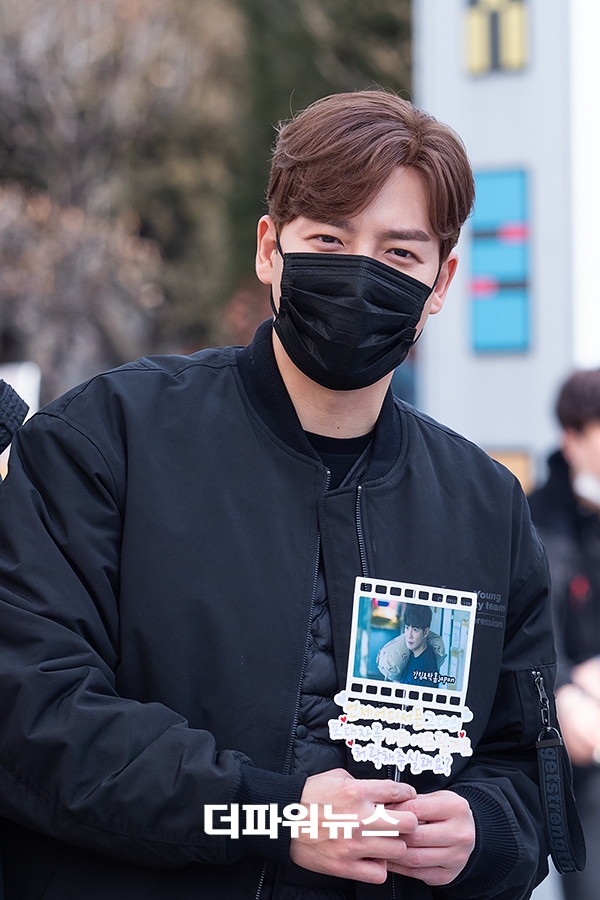 강은탁, KBS 드라마 녹화 출근길