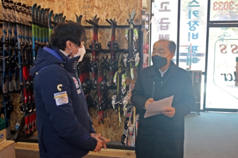 소진공 조봉환 이사장, 특별방역 조치 시설 방문해 소상공인 애로사항 청취