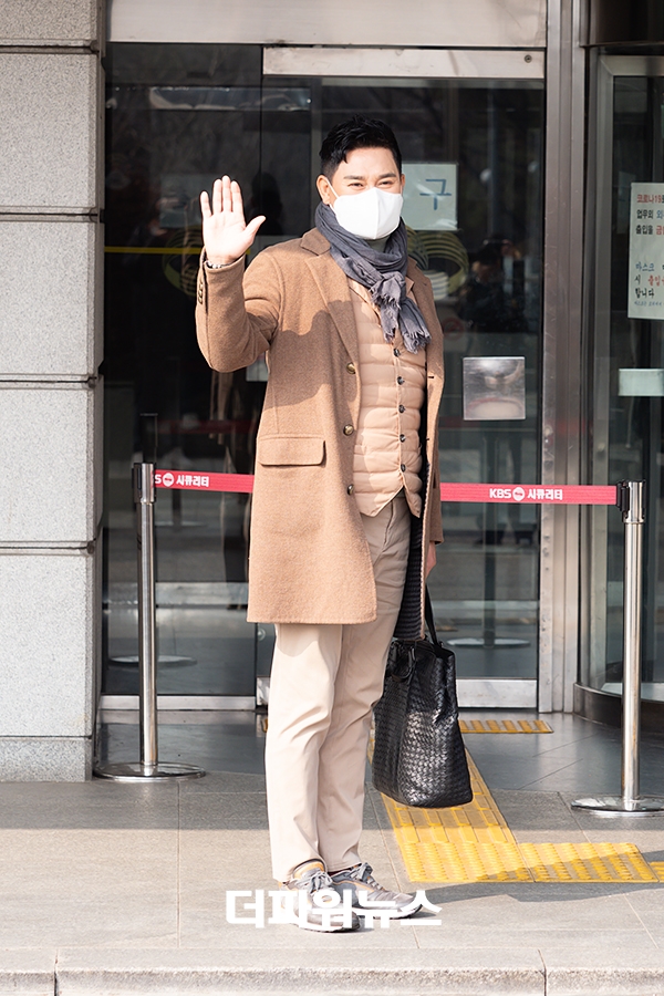 김충훈, KBS 가요무대 출근길 현장