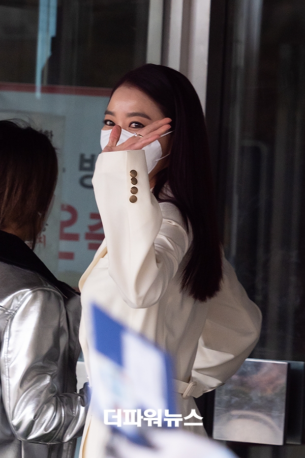 이소연, KBS 방송국 출근길