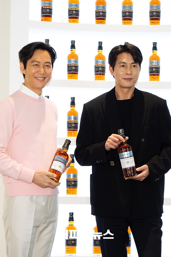 이정재-정우성, 팝업 스토어 행사 현장