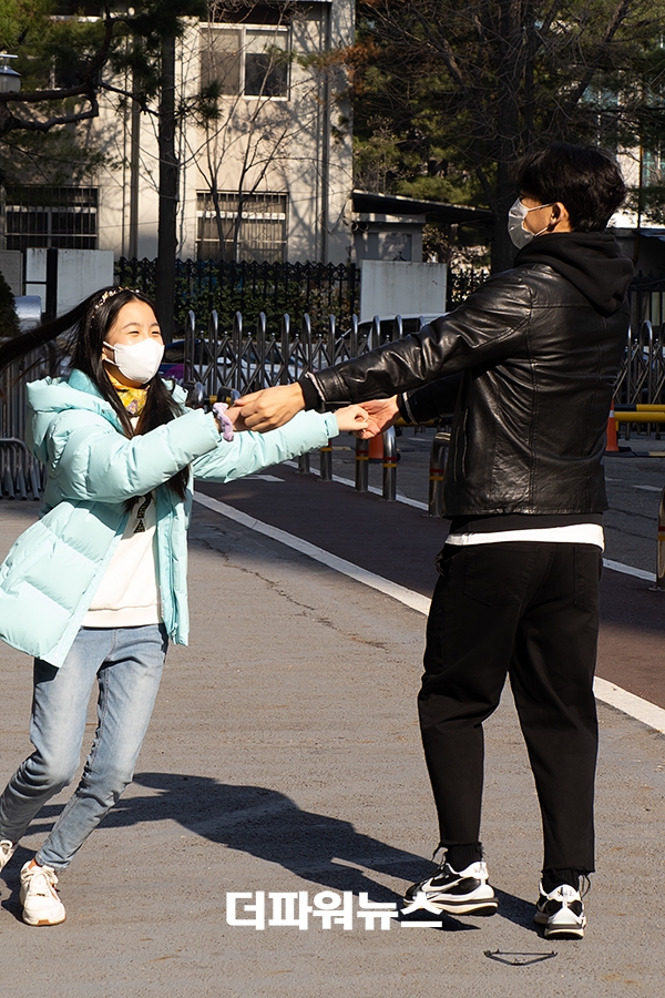 오유진-신승태, kbs ‘불후의명곡’ 녹화 출근길
