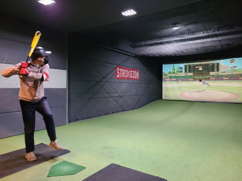 스트라이크존, 프로야구 시즌에 맞춰 스크린야구장으로 새 단장