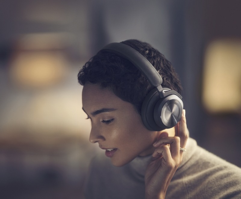 뱅앤올룹슨(Bang & Olufsen) 무선 헤드폰 ‘베오플레이 HX(Beoplay HX)’ 출시