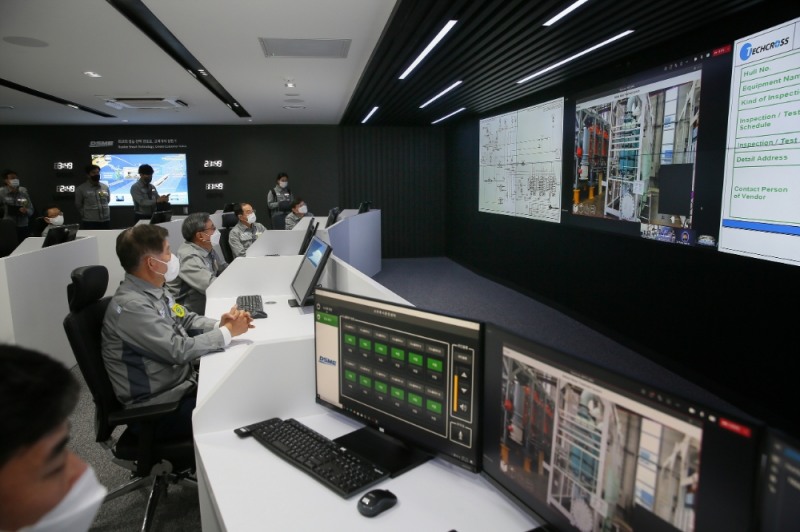 지난 7일 옥포조선소에서 대우조선해양 이성근 사장 등 관계자들이 참석한 가운데 디지털 생산센터 개소식이 열렸다.(사진=대우조선해양)