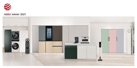 왼쪽부터 LG 오브제컬렉션 스타일러, 워시타워, 공기청정기, 상냉장 하냉동 냉장고, 김치 냉장고, 식기세척기, 정수기, 광파오븐, 청소기, 1도어 냉장·냉동·김치 컨버터블 냉장고, 휘센 타워. 사진=LG전자