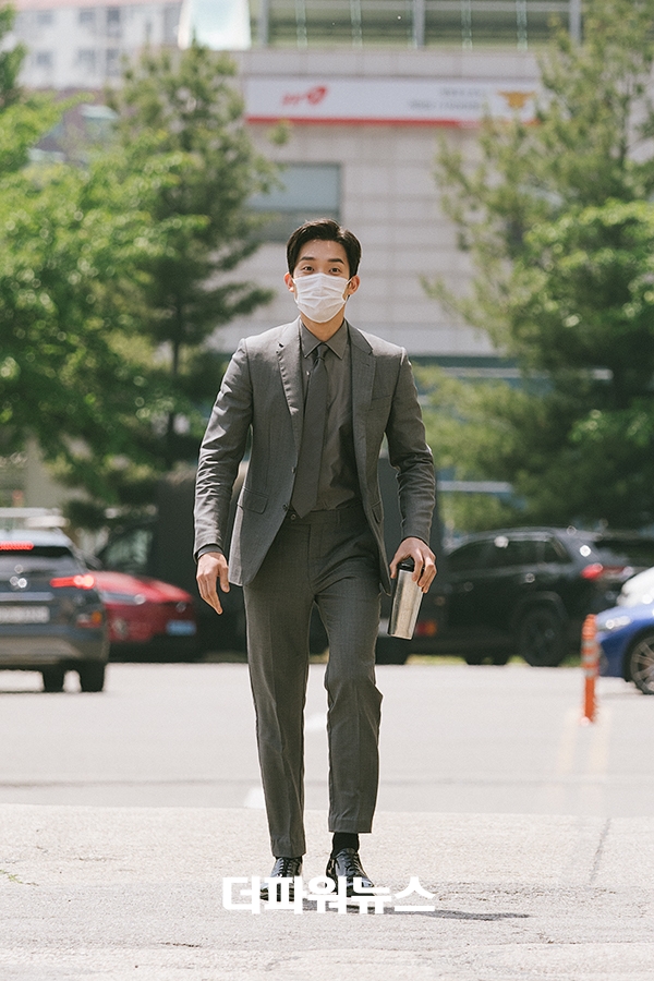 이상이, 드라마 '오월의 청춘' 제작발표회 출근길