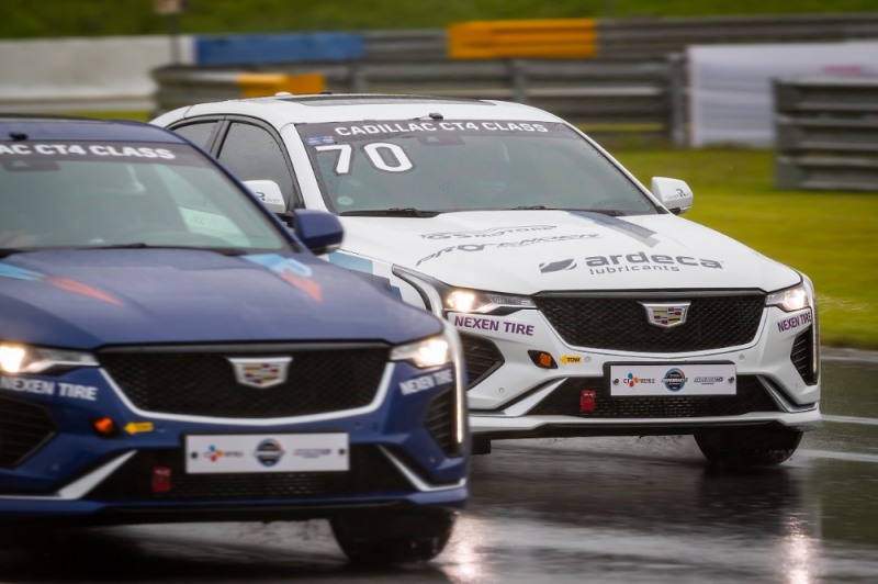 ‘캐딜락 CT4클래스’ 개막…초대 챔피언 김문수 선수