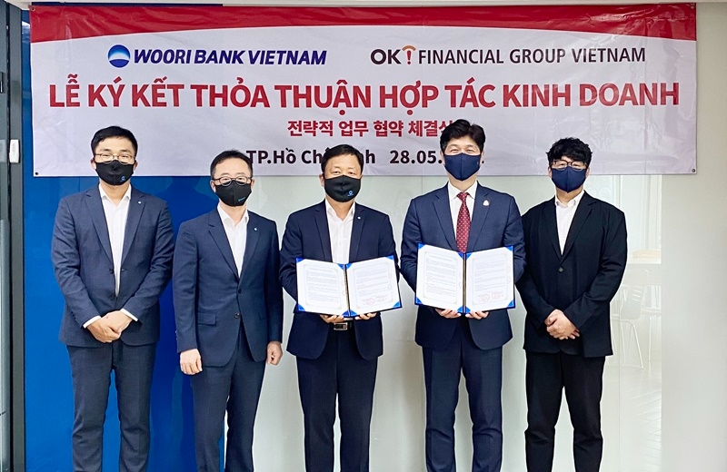 OK금융, 베트남 진출 위해 우리은행과 ‘맞손’...MOU 체결