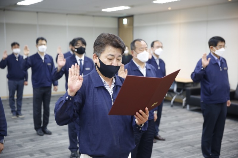 SR 권태명 대표이사가 청렴·윤리경영 실천 결의를 선언하고 있다.(사진=SR)